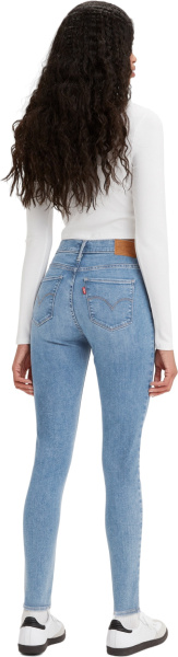 Спортивная одежда