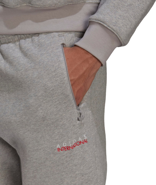 Спортивные штаны