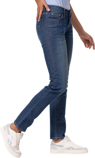 Спортивная одежда