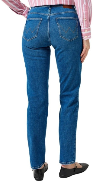 Спортивная одежда