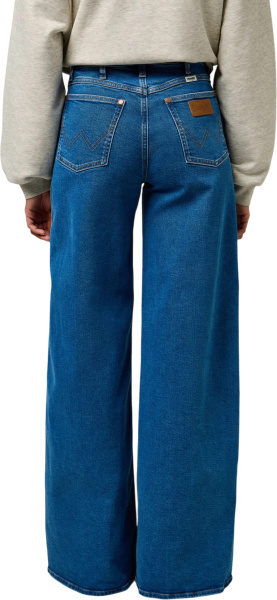 Спортивная одежда