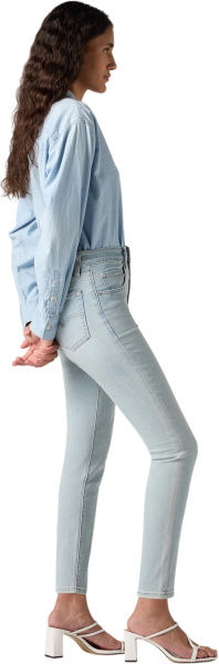 Спортивная одежда