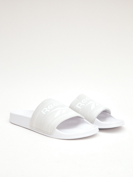 Спортивная обувь