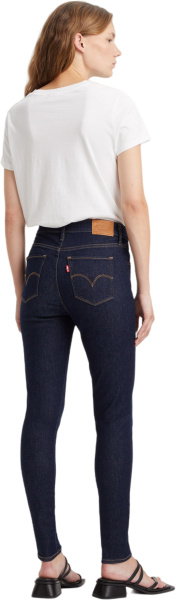 Спортивная одежда