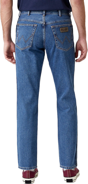 Спортивная одежда