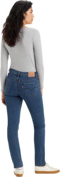 Спортивная одежда