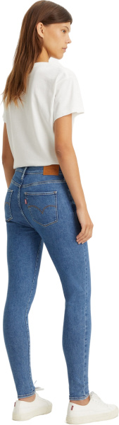 Спортивная одежда