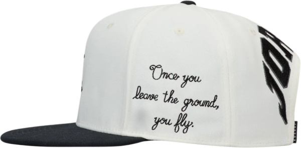 Женская кепка