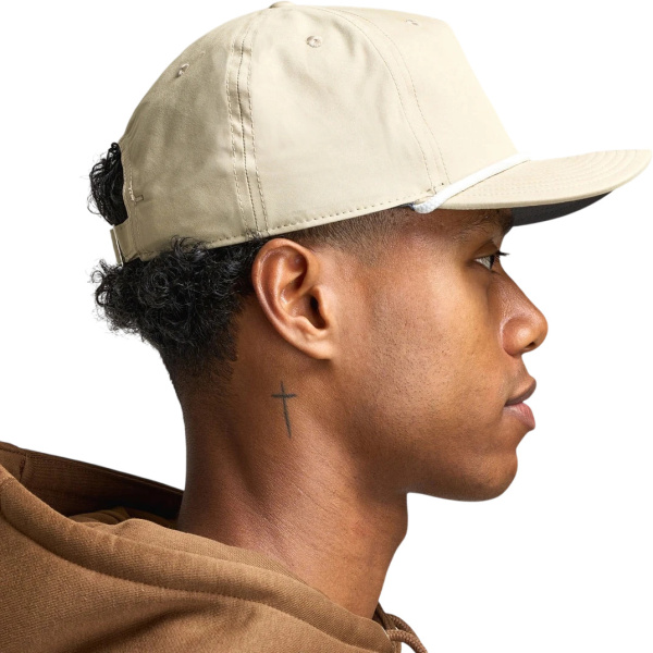 Женская кепка