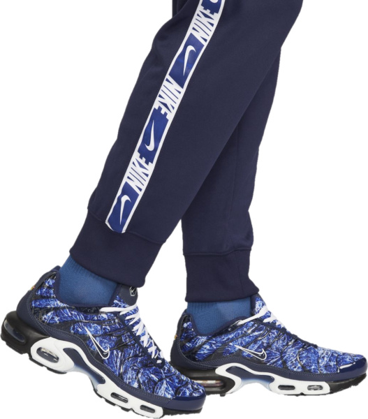 Спортивные штаны