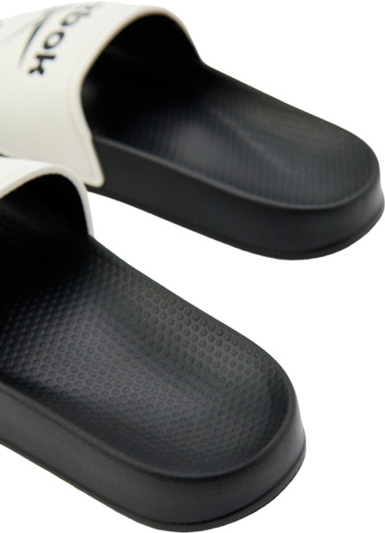 Спортивная обувь