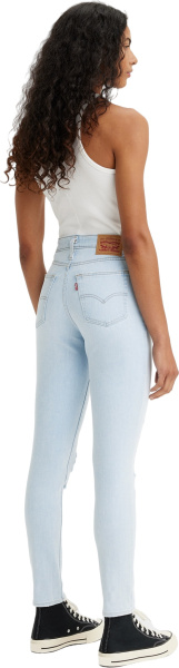 Спортивная одежда