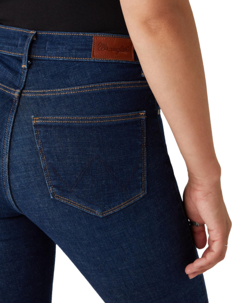 Спортивная одежда