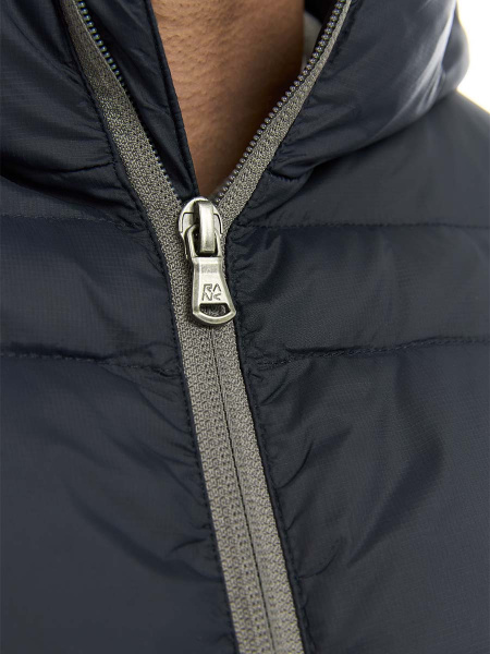 Женский пуховик Женский пуховик