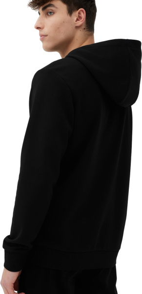 Спортивная одежда