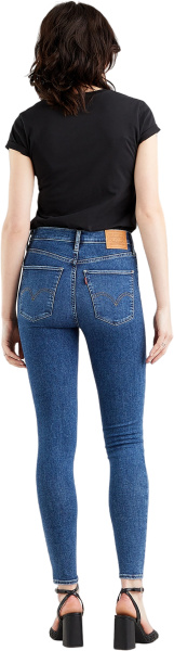 Спортивная одежда