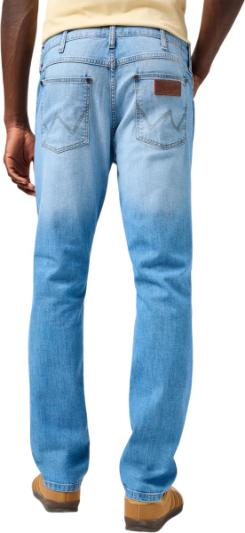 Спортивная одежда