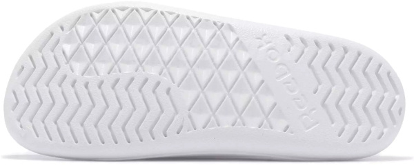 Спортивная обувь