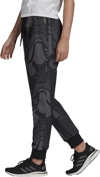 Спортивные штаны