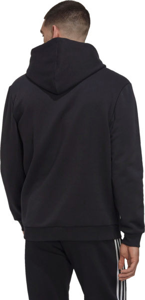 Спортивная одежда