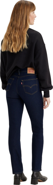 Спортивная одежда