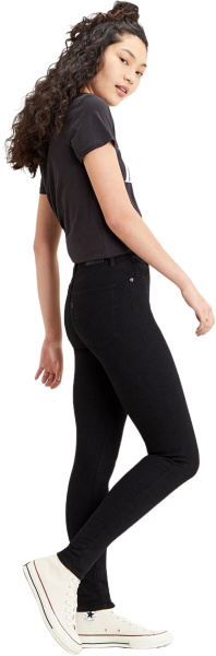 Спортивная одежда