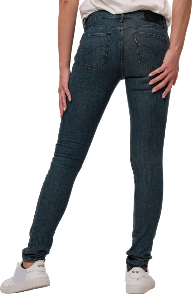 Спортивная одежда